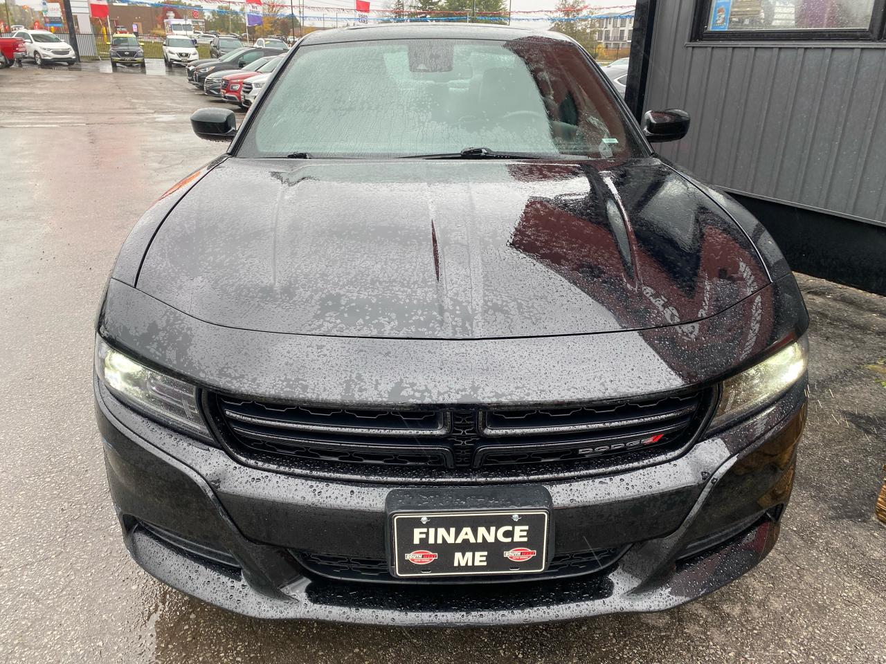 2023 Dodge Charger SXT AWD Photo2