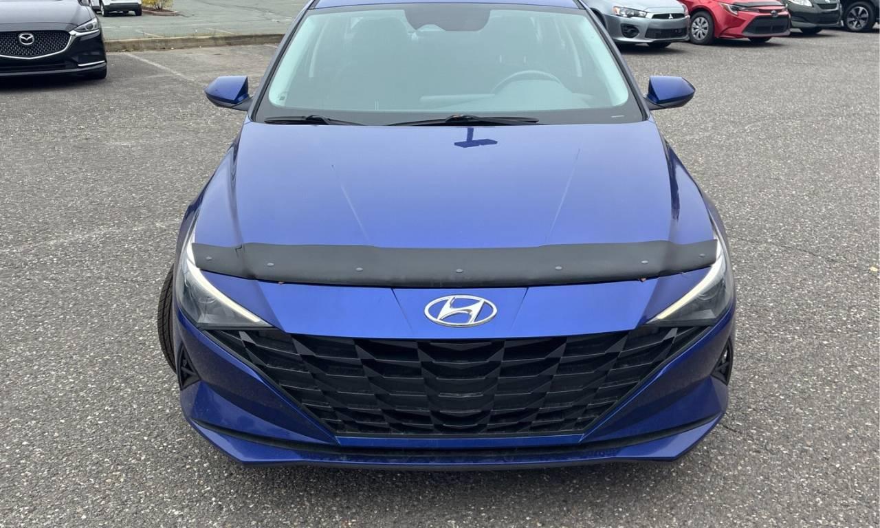 2021 Hyundai Elantra Preferred IVT - Photo #3