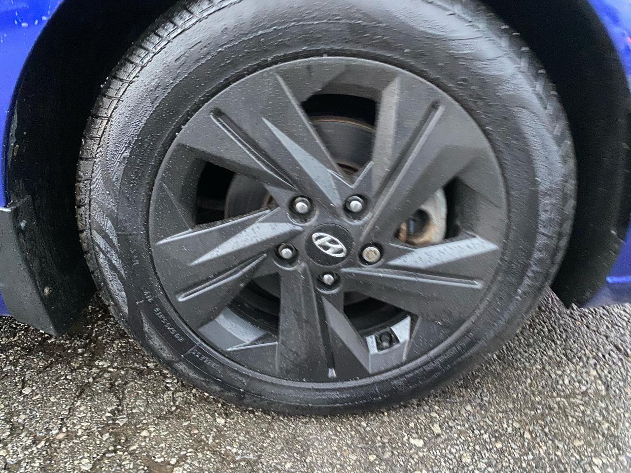 2021 Hyundai Elantra Preferred IVT Photo