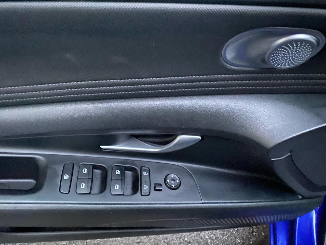 2021 Hyundai Elantra Preferred IVT Photo