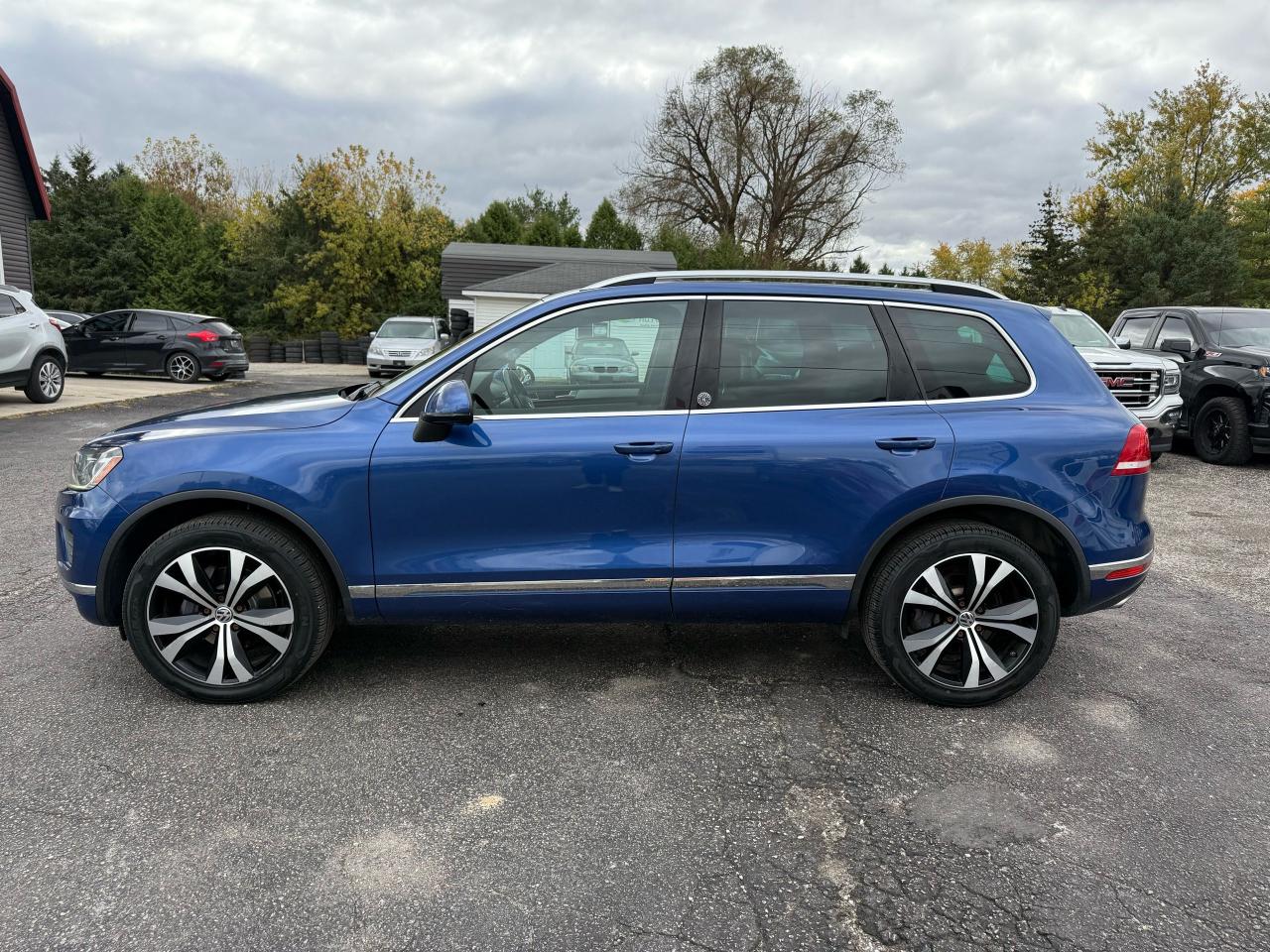 2017 Volkswagen Touareg Wolfsburg Edition Photo