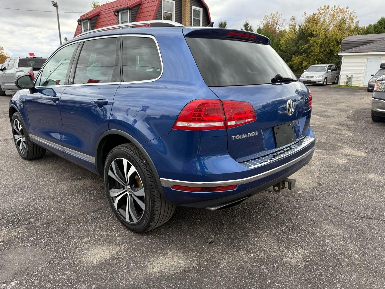 2017 Volkswagen Touareg Wolfsburg Edition Photo