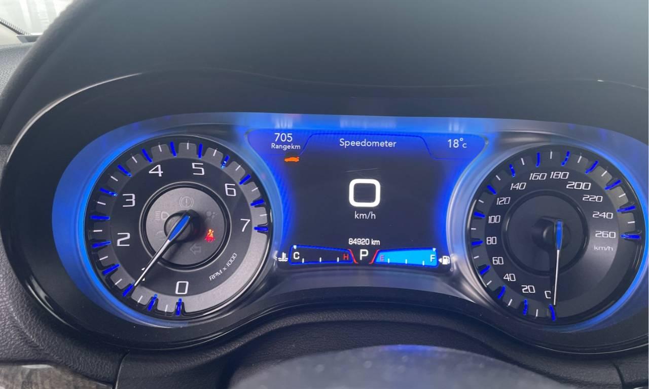 2023 Chrysler 300 300 TOURING L - Photo #7