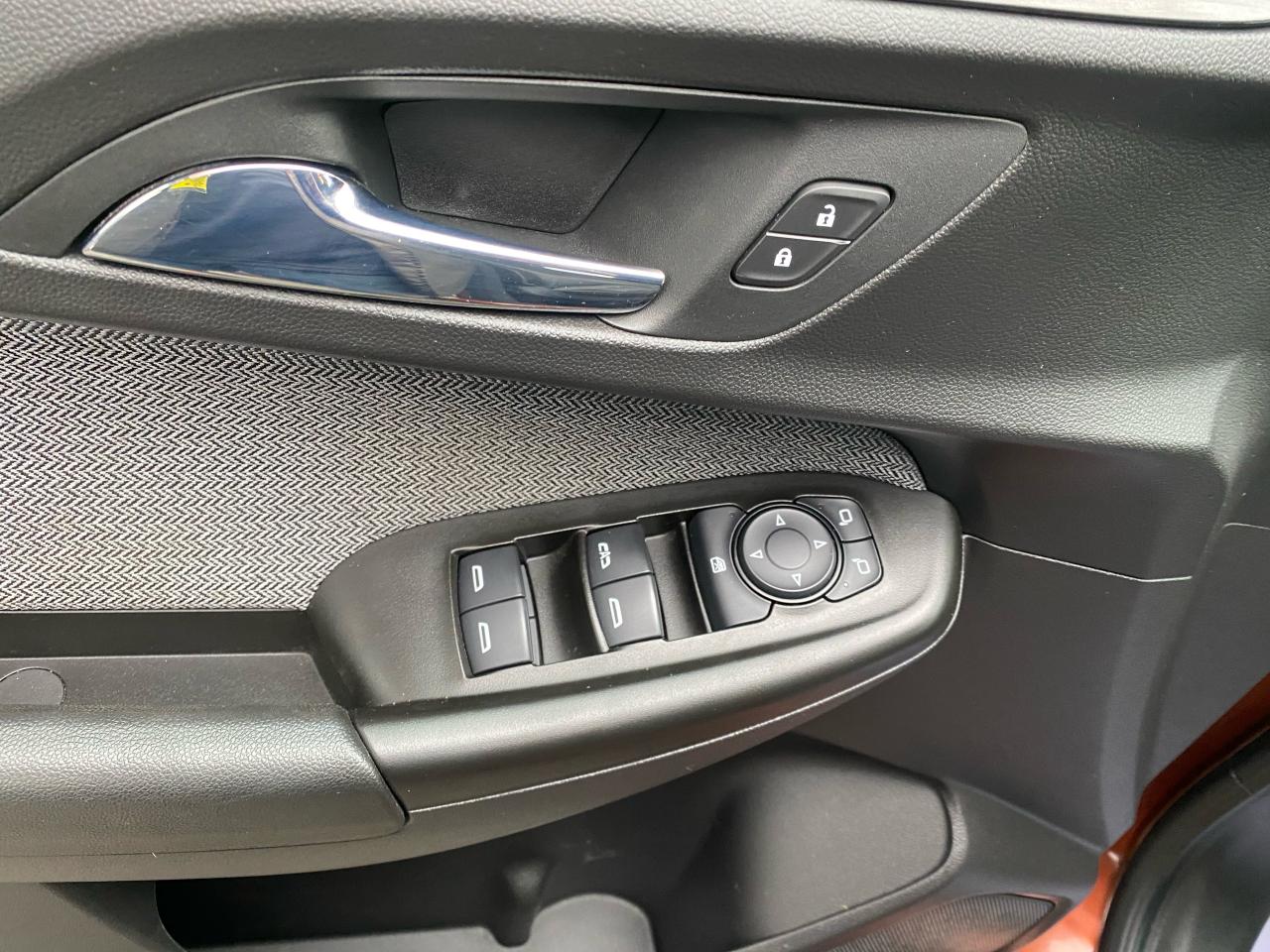 2021 Chevrolet TrailBlazer AWD 4dr LT Photo