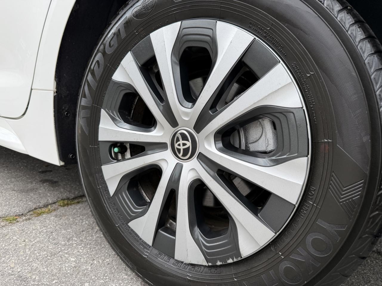 2020 Toyota Corolla LE Hybrid - Photo #7
