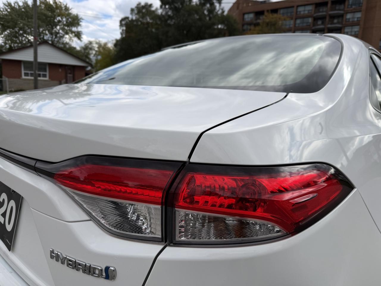 2020 Toyota Corolla LE Hybrid - Photo #23