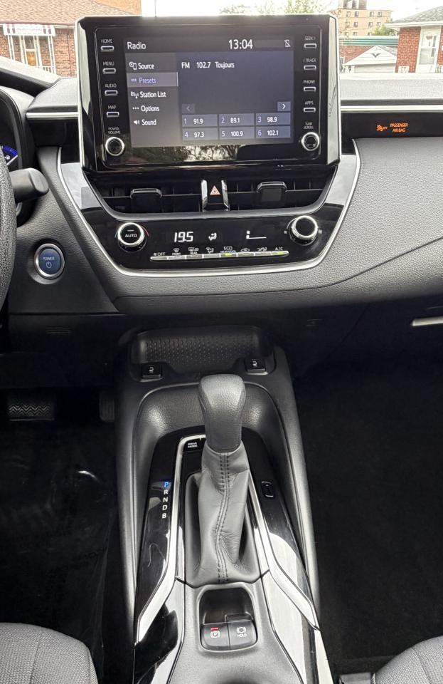 2020 Toyota Corolla LE Hybrid - Photo #17