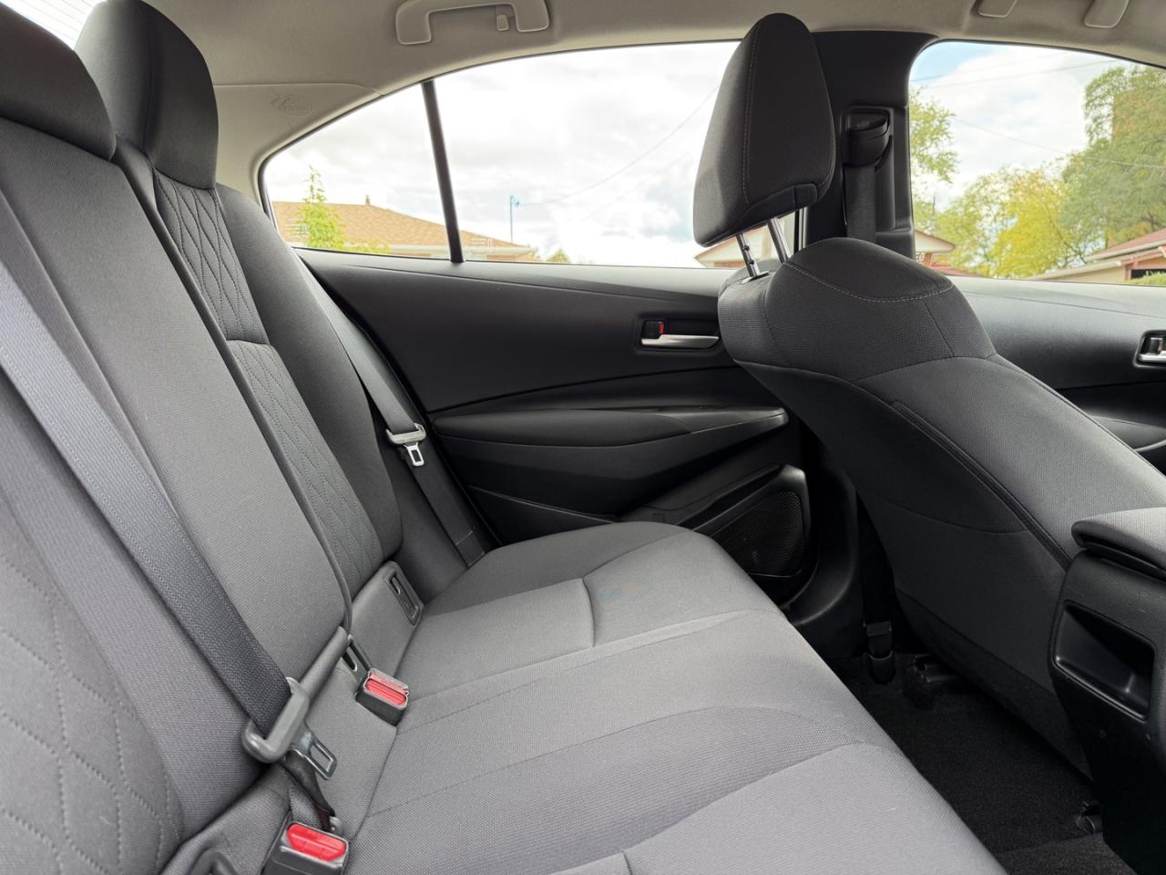 2020 Toyota Corolla LE Hybrid - Photo #25