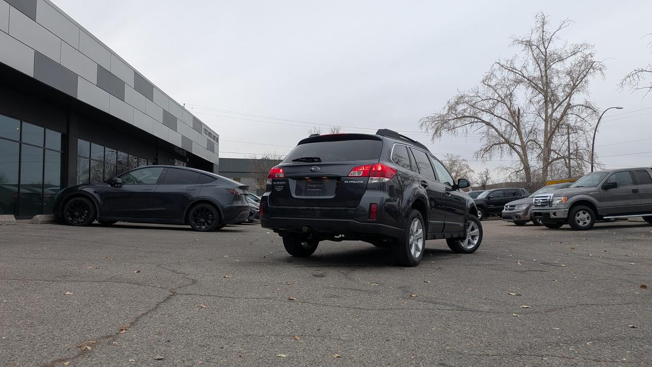 2013 Subaru Outback 2.5i Touring - Photo #4