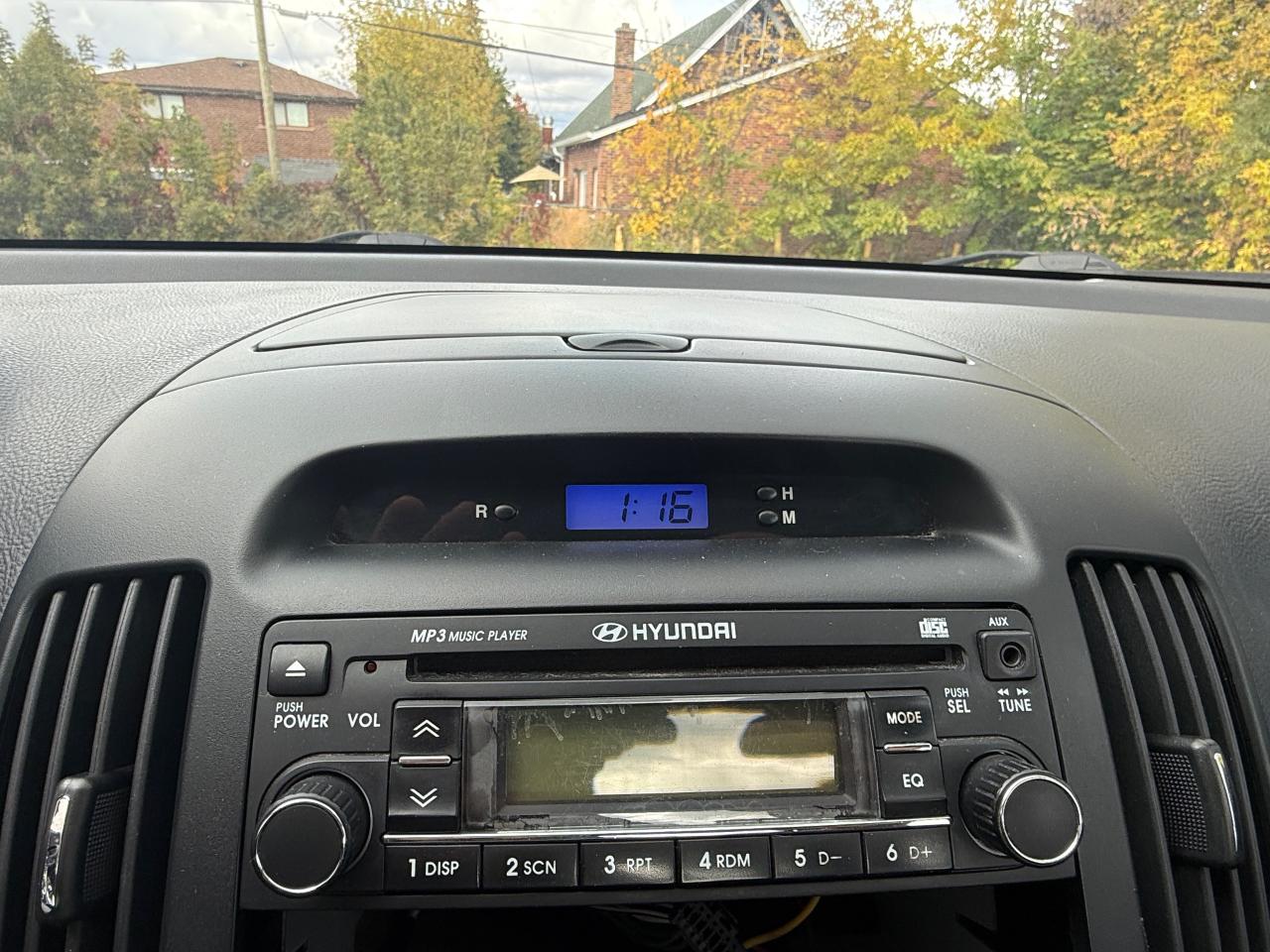2010 Hyundai Elantra GLS - Photo #14