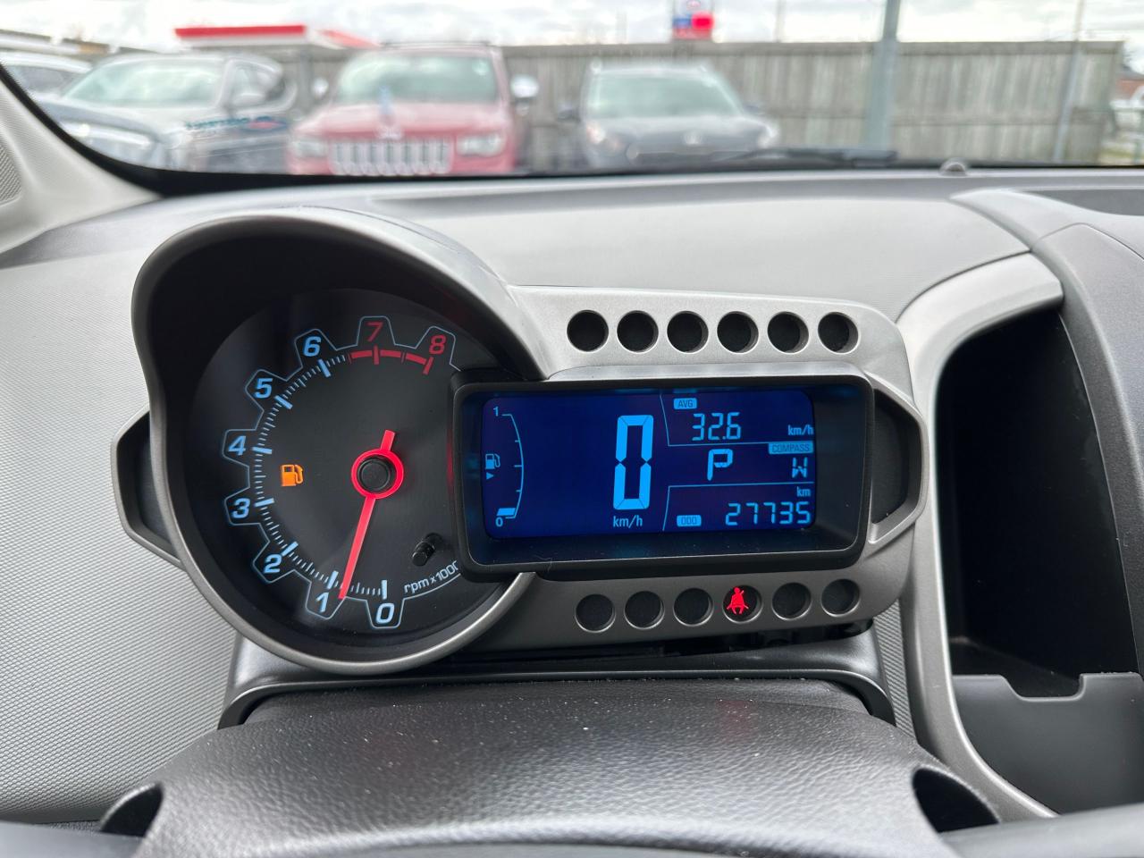 2013 Chevrolet Sonic LT, AUTO, ALLOYS, LOW KMS, ONLY 27,000KMS, CERT - Photo #9