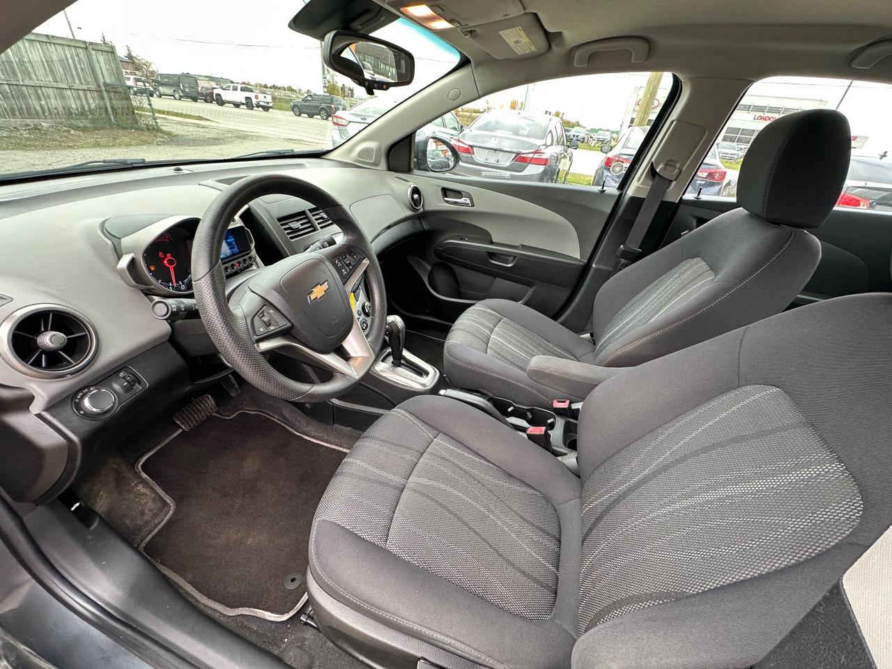 2013 Chevrolet Sonic LT, AUTO, ALLOYS, LOW KMS, ONLY 27,000KMS, CERT - Photo #14