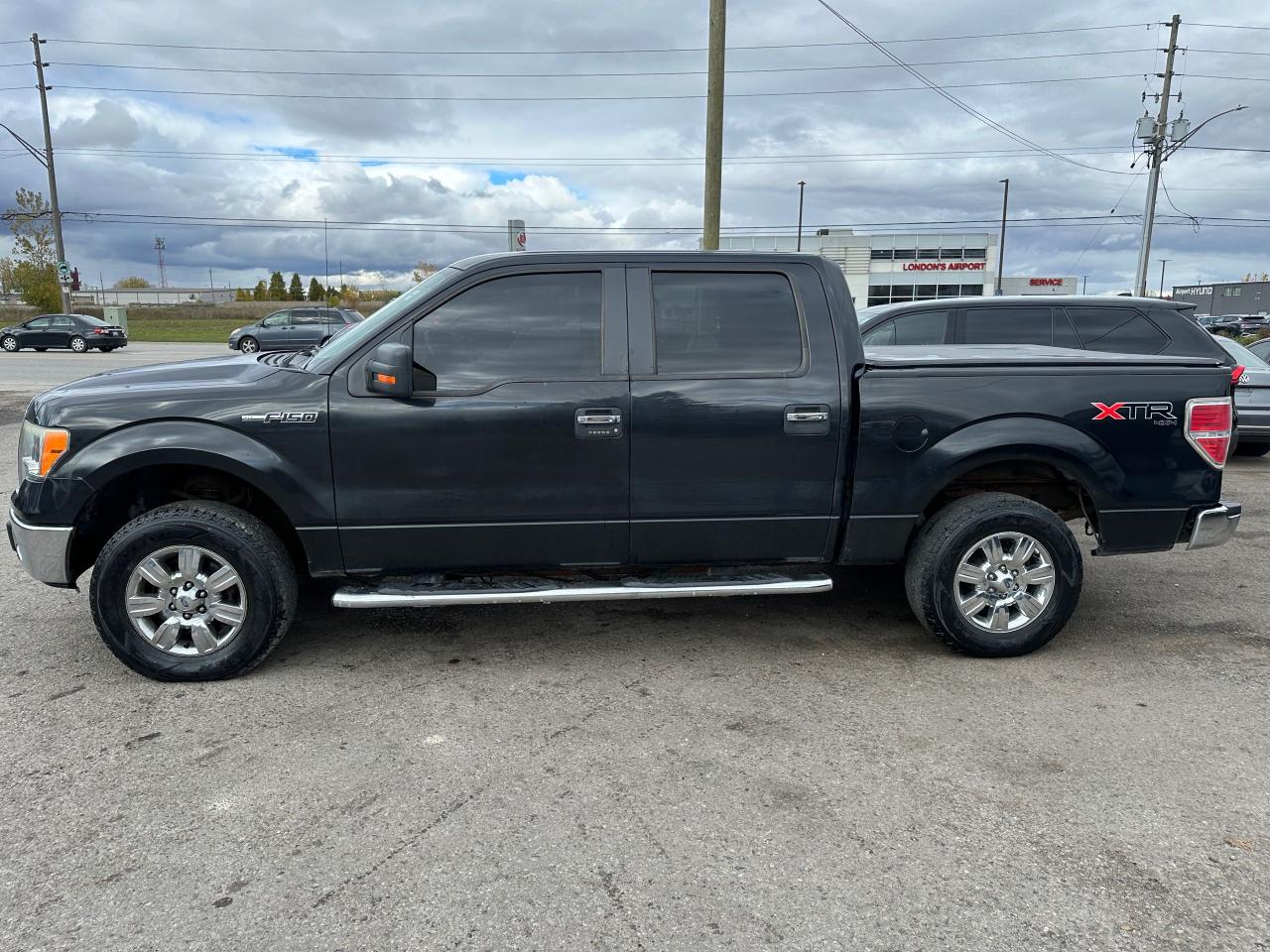 2010 Ford F-150 XLT, 4X4, CREW CAB, V8, AS IS SPECIAL - Photo #2