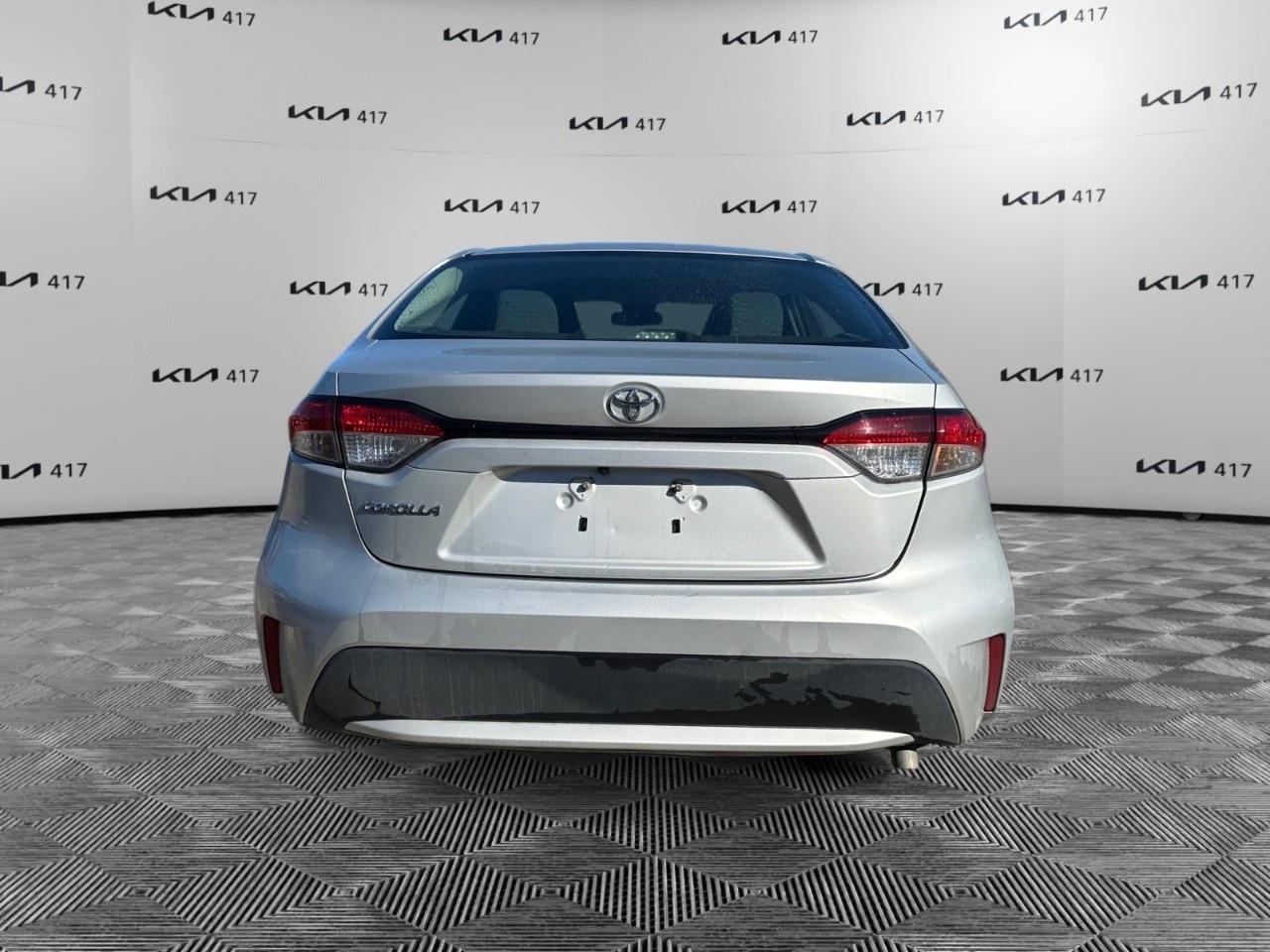 2022 Toyota Corolla L CVT Photo3