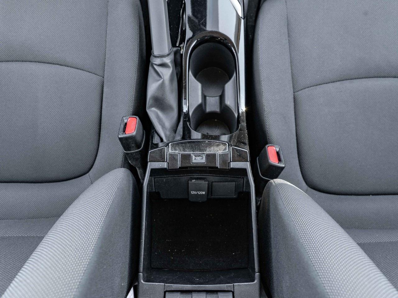 2022 Toyota Corolla L CVT Photo