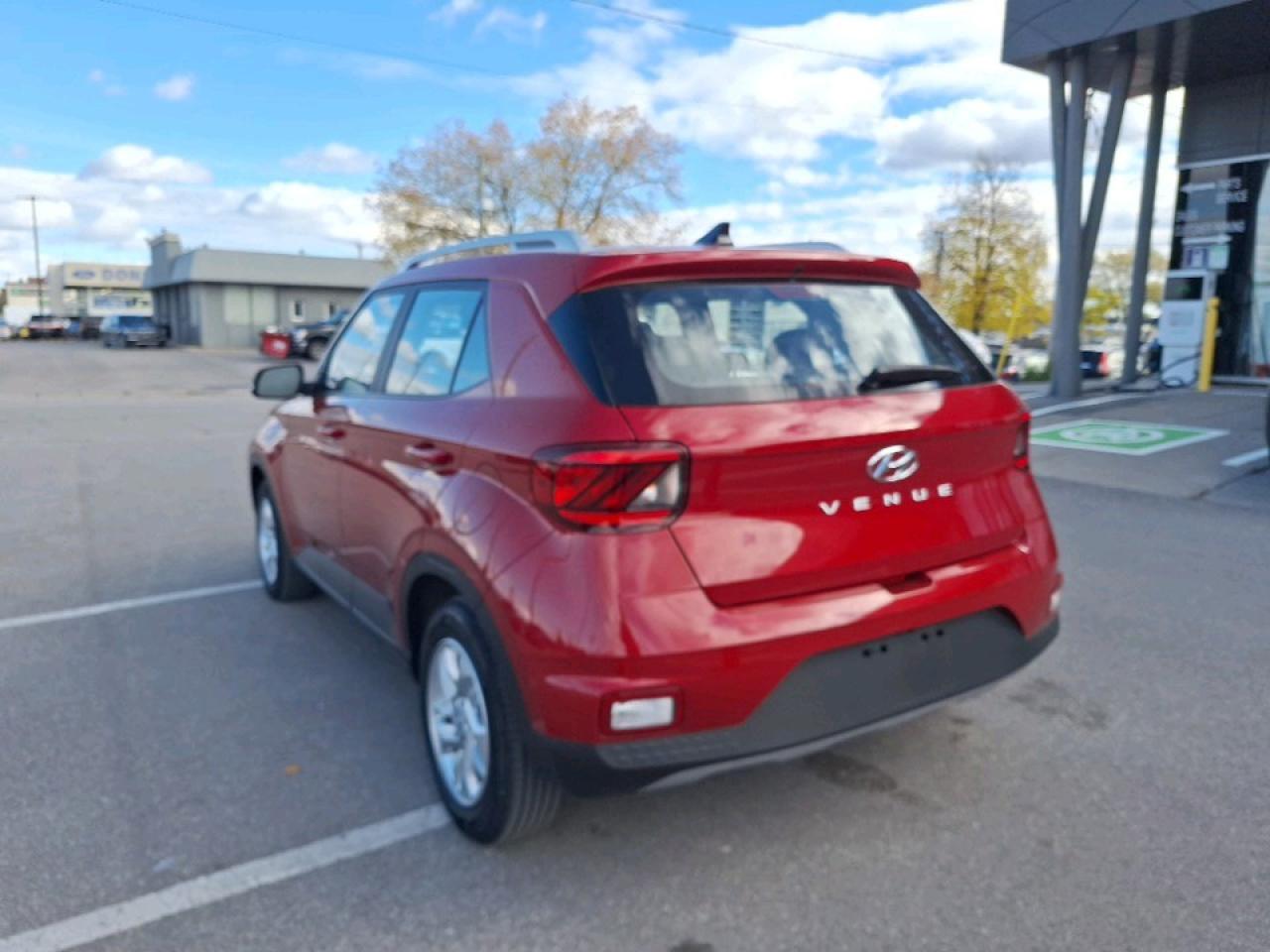 2022 Hyundai Venue PREFERRED Photo