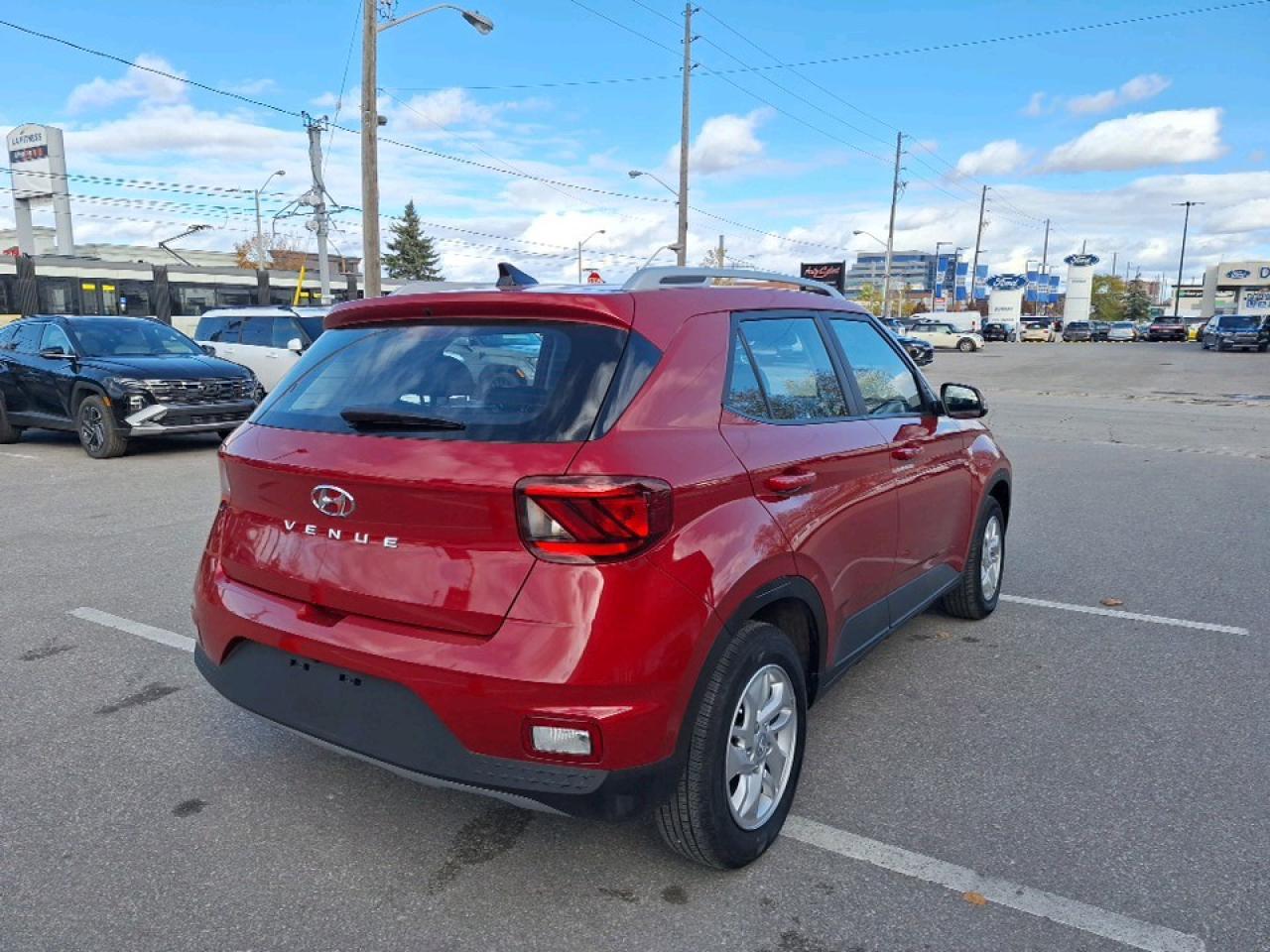 2022 Hyundai Venue PREFERRED Photo4