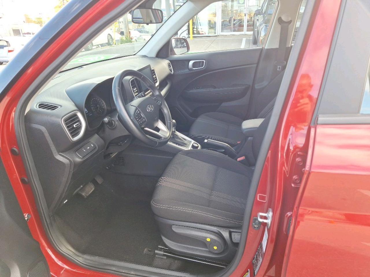 2022 Hyundai Venue PREFERRED Photo