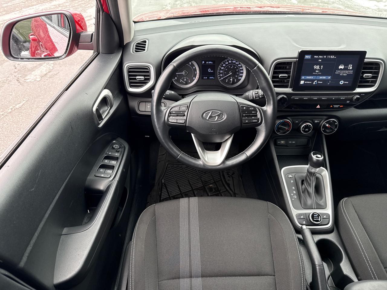 2022 Hyundai Venue PREFERRED Photo