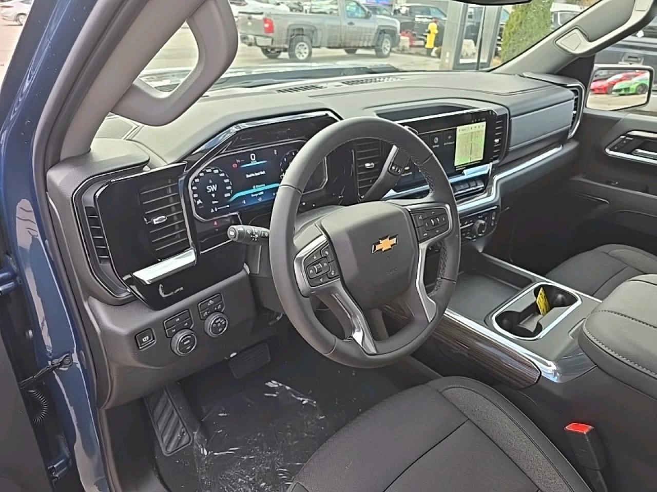 2026 Chevrolet Silverado 2500 HD LT Photo3