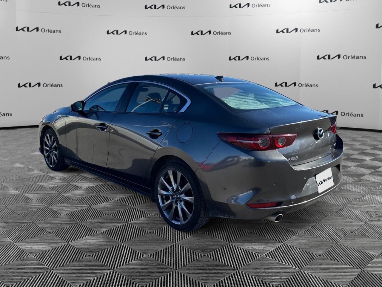 2021 Mazda MAZDA3 GT Auto FWD Photo4