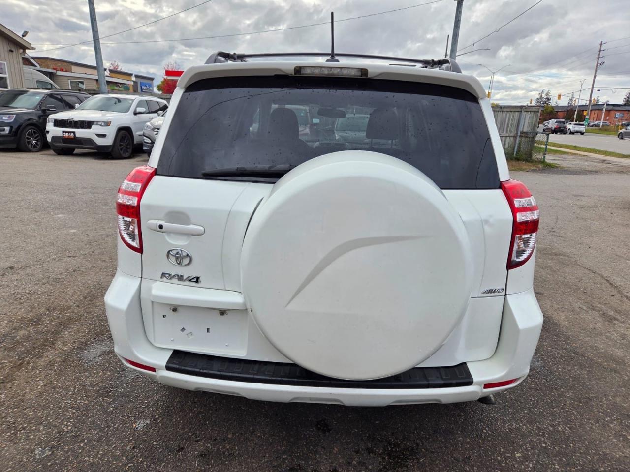 2011 Toyota RAV4 LIMITED, AWD, 4 CYL, AUTO, RELIABLE, CERTIFIED - Photo #3