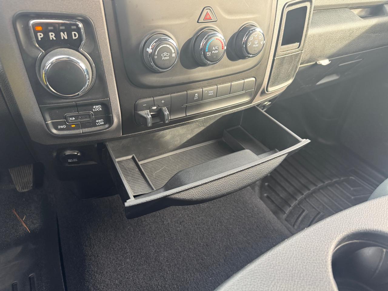 2014 RAM 1500 ST Photo