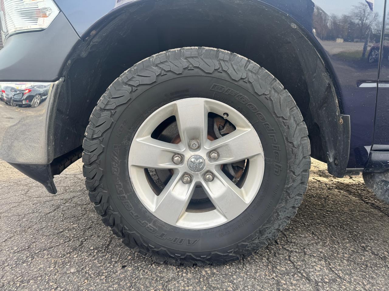 2014 RAM 1500 4x4 3.6L V6 Photo