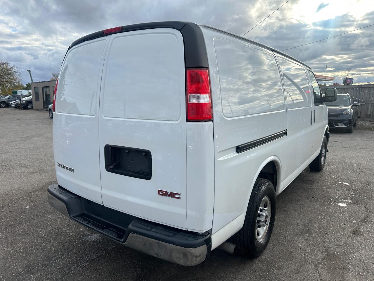 2020 GMC Savana Cargo Van 2500, V6, ONLY 65KMS, CERTIFIED - Photo #5