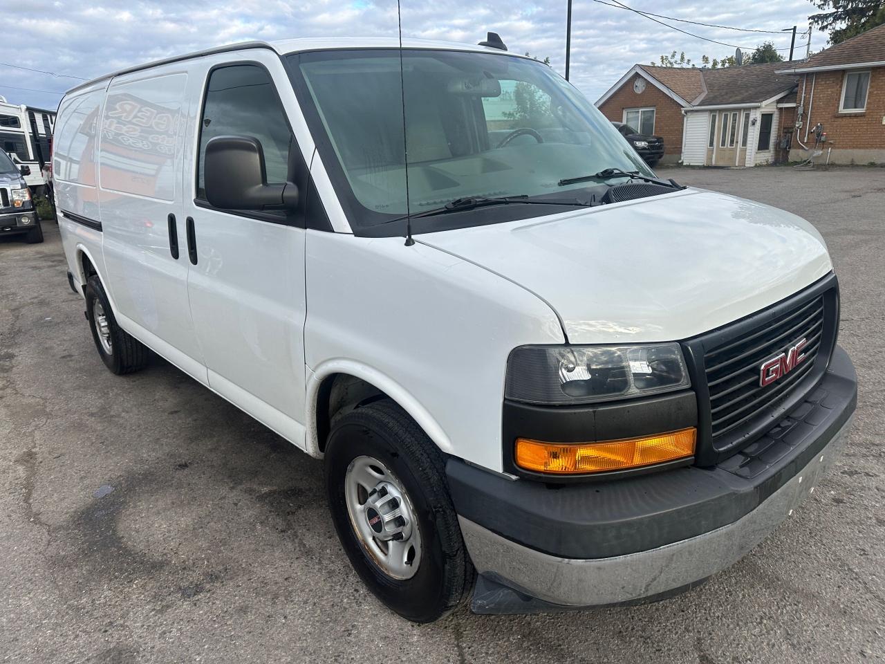 2020 GMC Savana Cargo Van 2500, V6, ONLY 65KMS, CERTIFIED - Photo #7