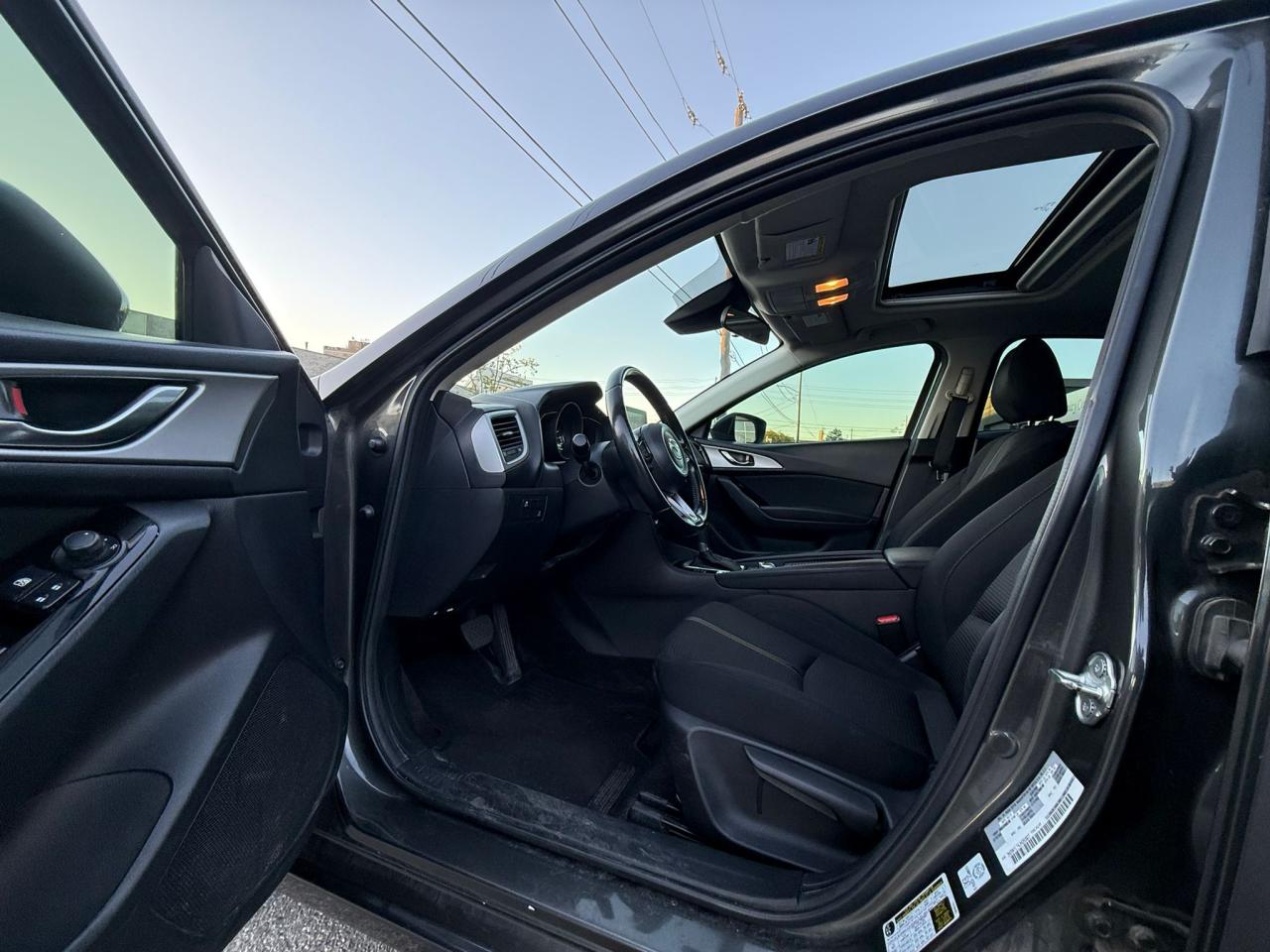 2018 Mazda MAZDA3 GS AUTO - Photo #6