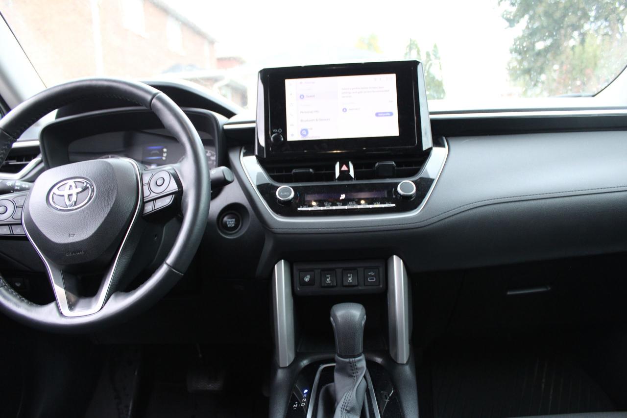 2024 Toyota Corolla Cross LE AWD - Photo #8