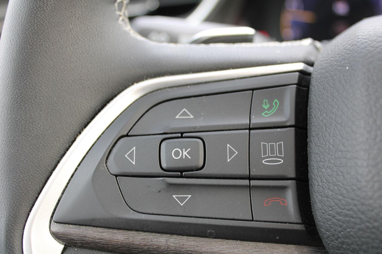 2023 Jeep Grand Cherokee L Limited 4x4 - Photo #11