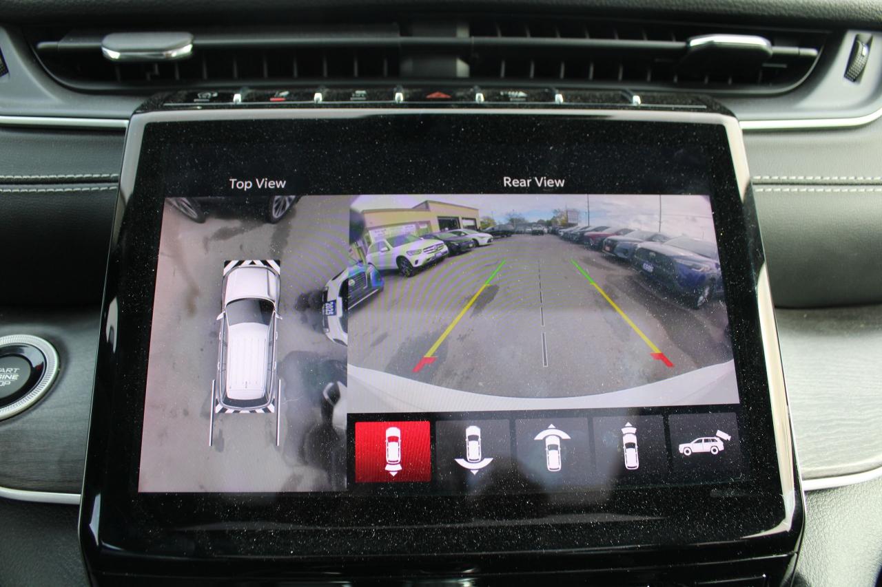 2023 Jeep Grand Cherokee L Limited 4x4 - Photo #14