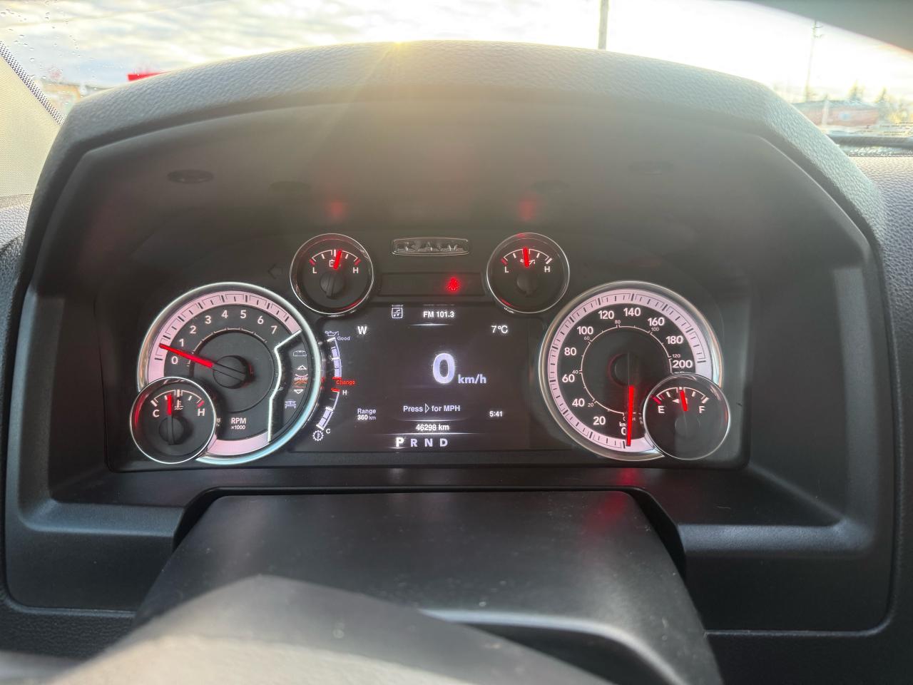 2021 RAM 1500 Classic Express, 4X4, V6, ONLY 46KMS, CERTIFIED - Photo #10