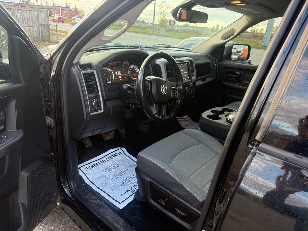 2021 RAM 1500 Classic Express, 4X4, V6, ONLY 46KMS, CERTIFIED - Photo #12