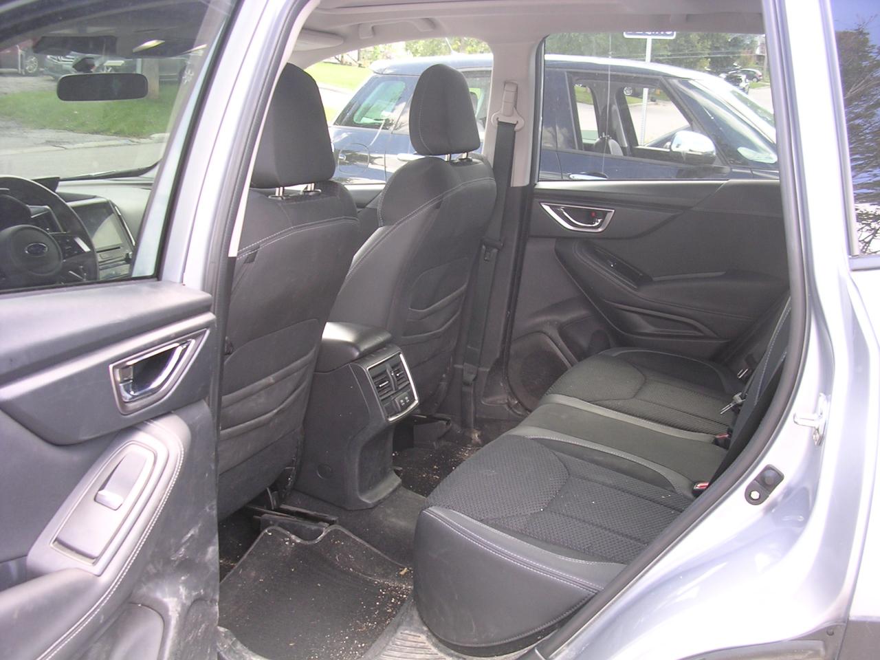 2022 Subaru Forester Touring CVT - Photo #6