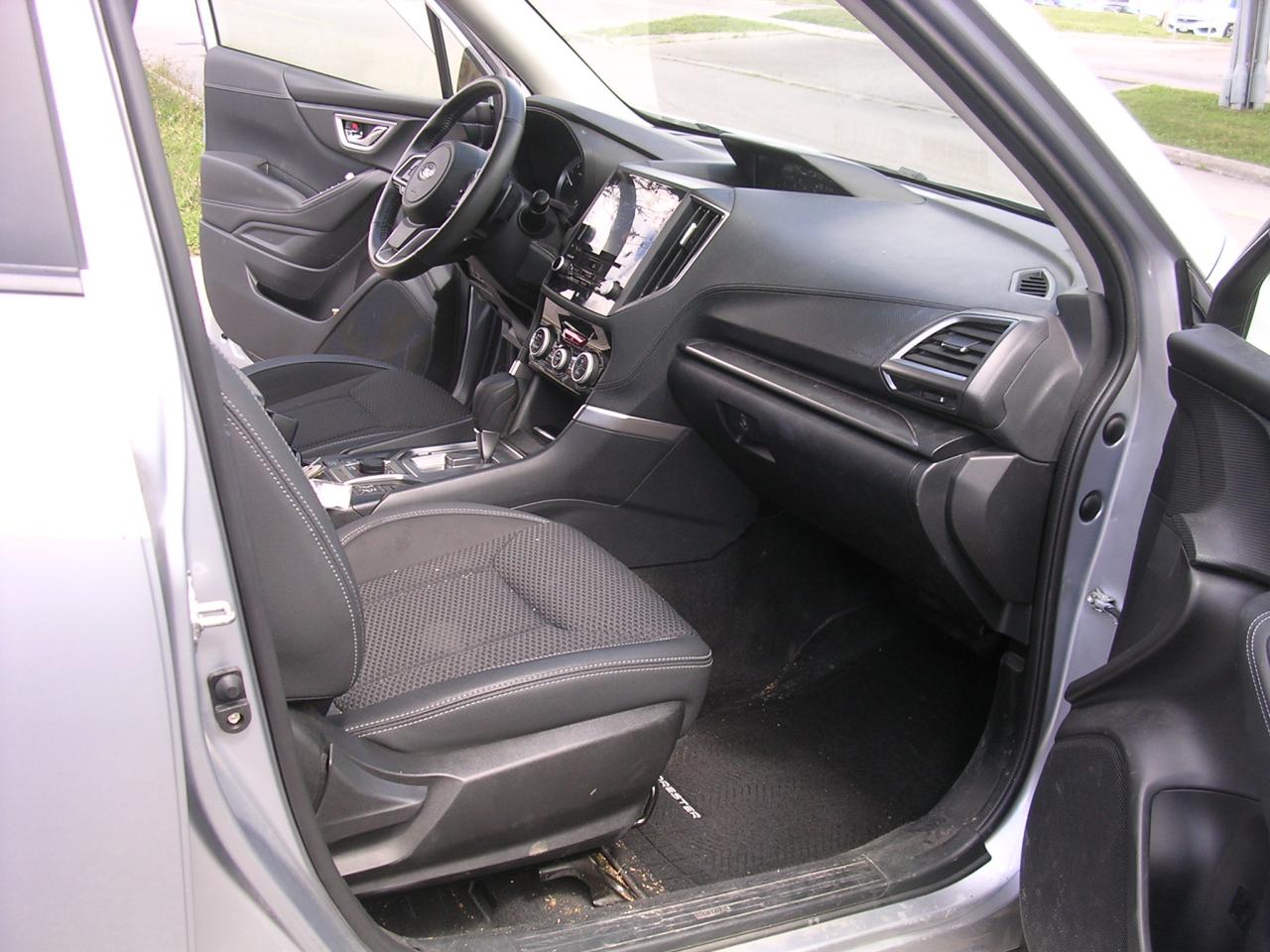 2022 Subaru Forester Touring CVT - Photo #11