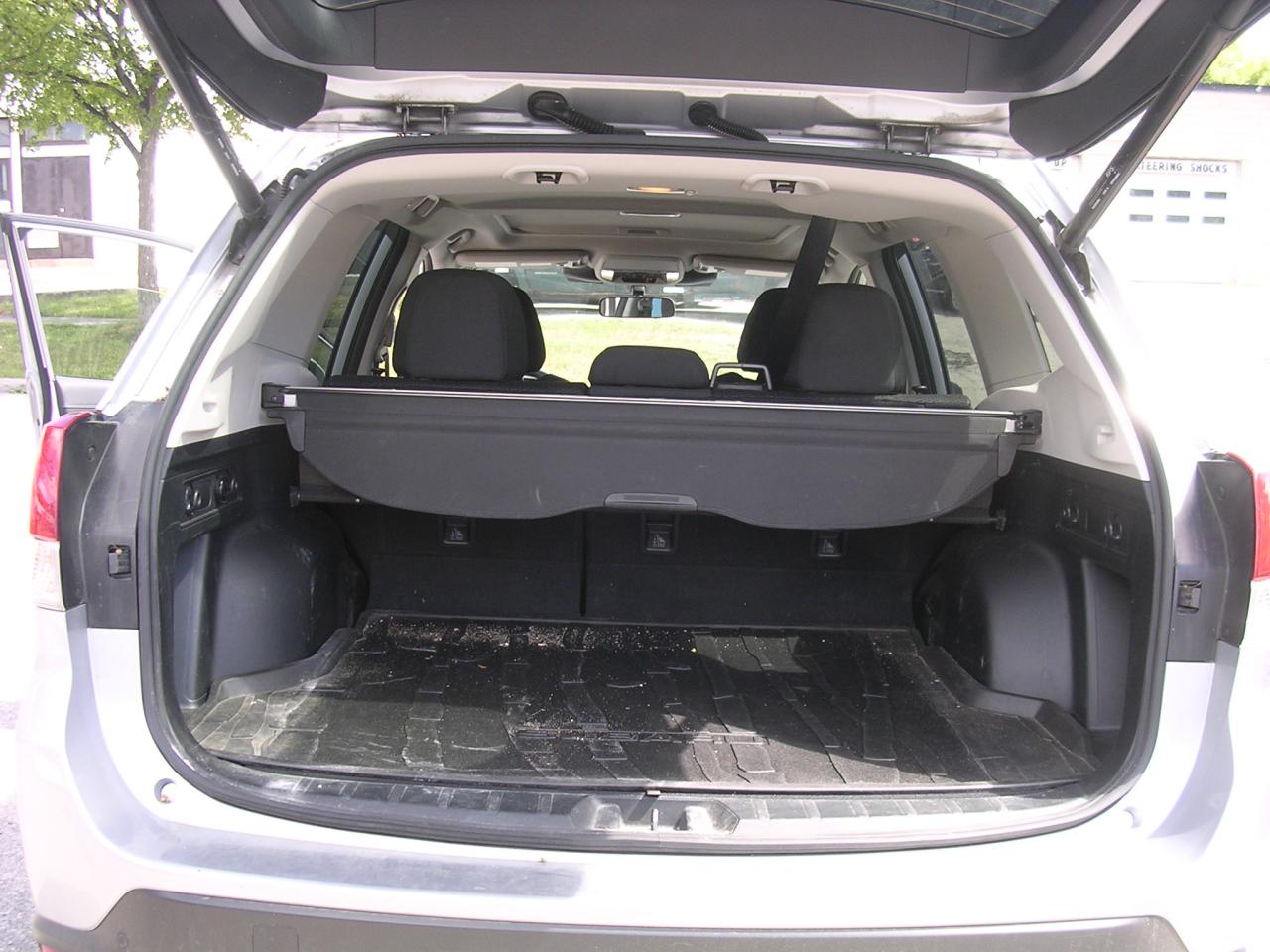 2022 Subaru Forester Touring CVT - Photo #9