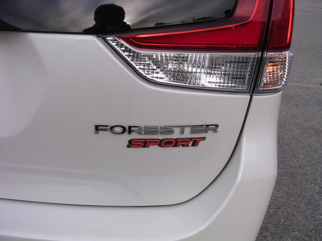 2022 Subaru Forester Sport CVT - Photo #4