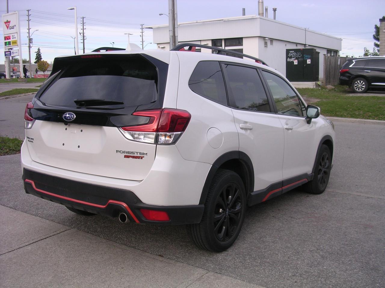 2022 Subaru Forester Sport CVT - Photo #3