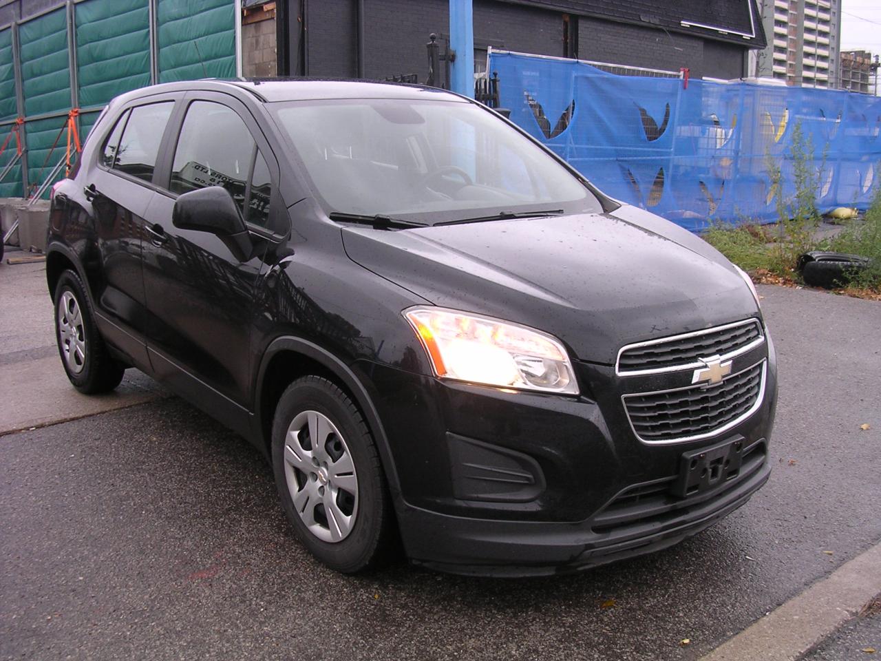2015 Chevrolet Trax Fwd 4dr Ls - Photo #2