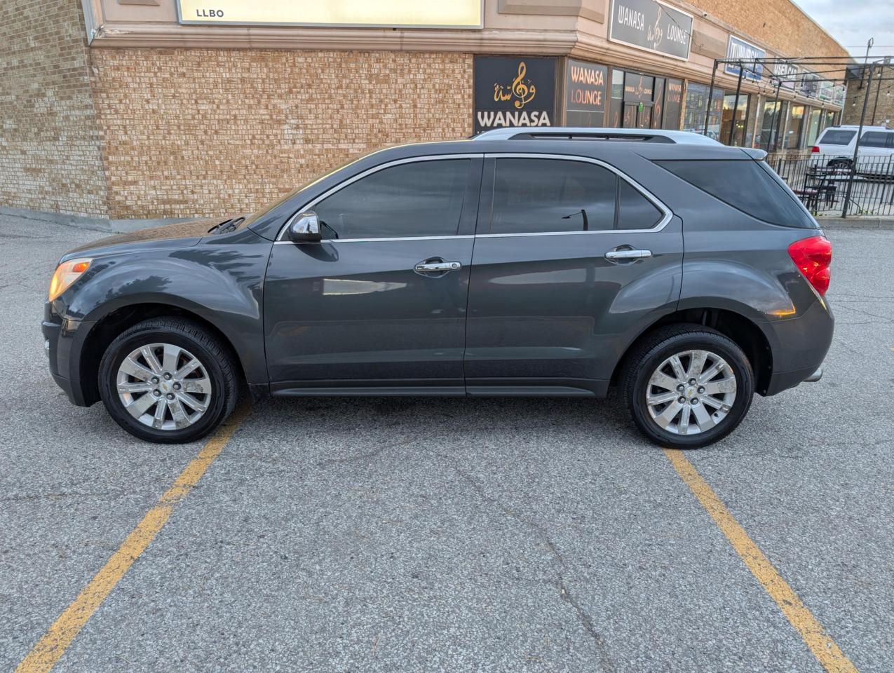 2010 Chevrolet Equinox AWD 4dr 1LT Photo3