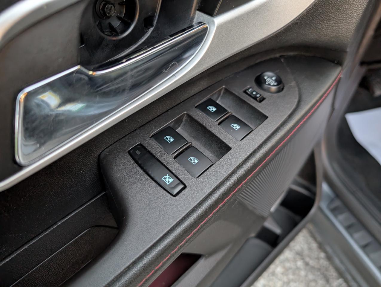 2010 Chevrolet Equinox AWD 4dr 1LT Photo