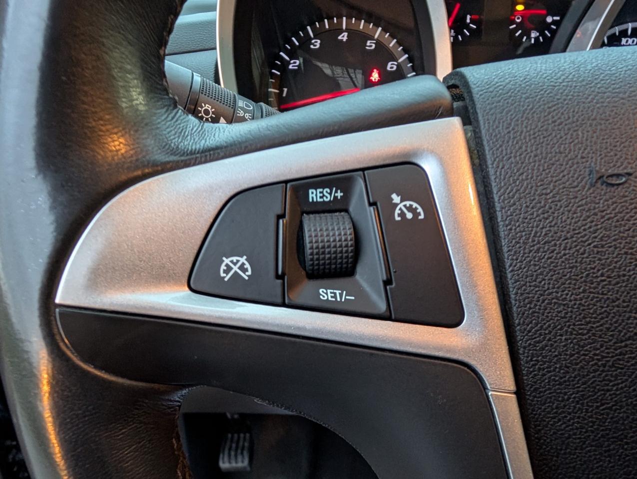 2010 Chevrolet Equinox AWD 4dr 1LT Photo