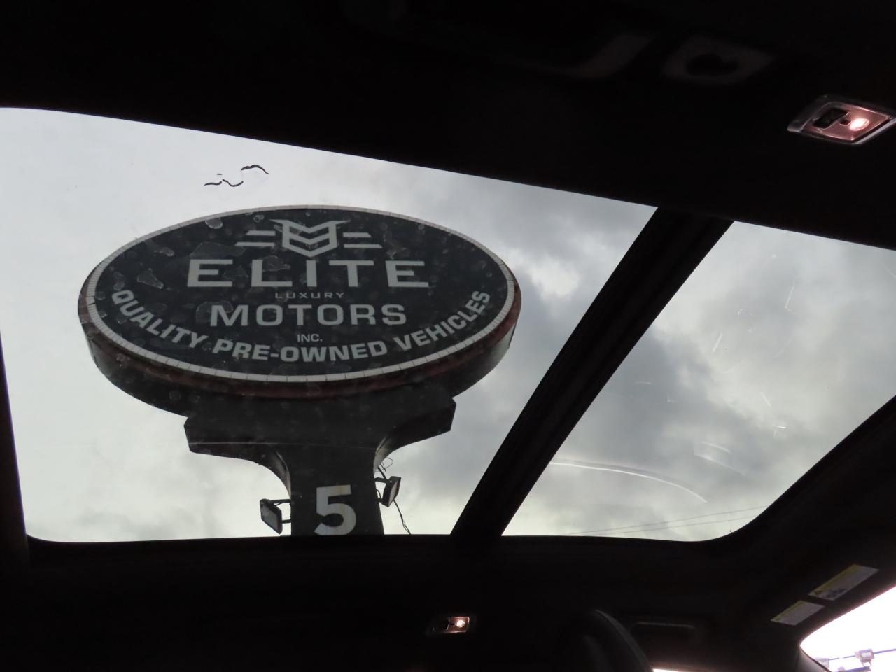 2018 Volvo XC90 T8 eAWD Plug-In Hybrid R-DESIGN - Navigation !!! Photo