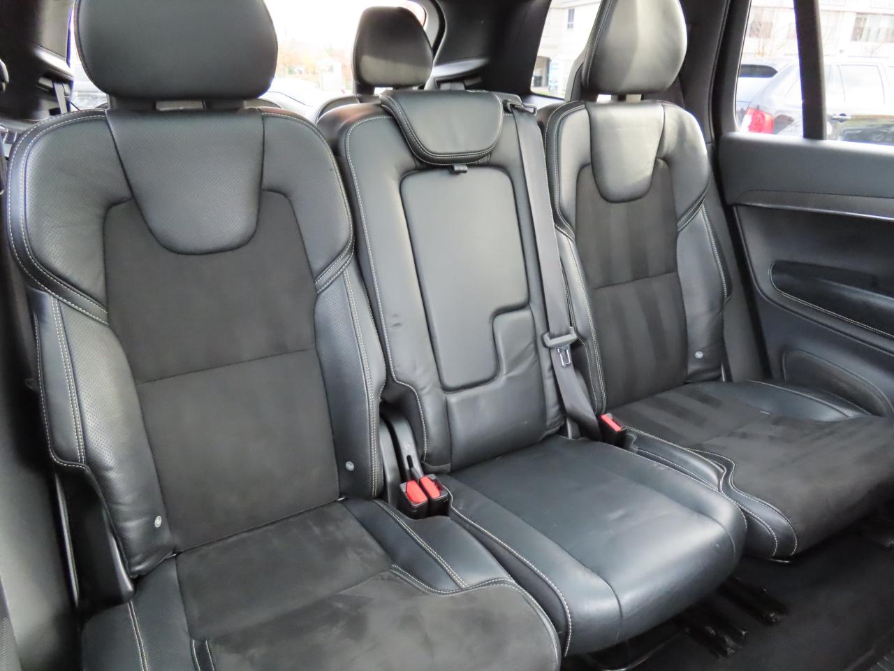 2018 Volvo XC90 T8 eAWD Plug-In Hybrid R-DESIGN - Navigation !!! Photo