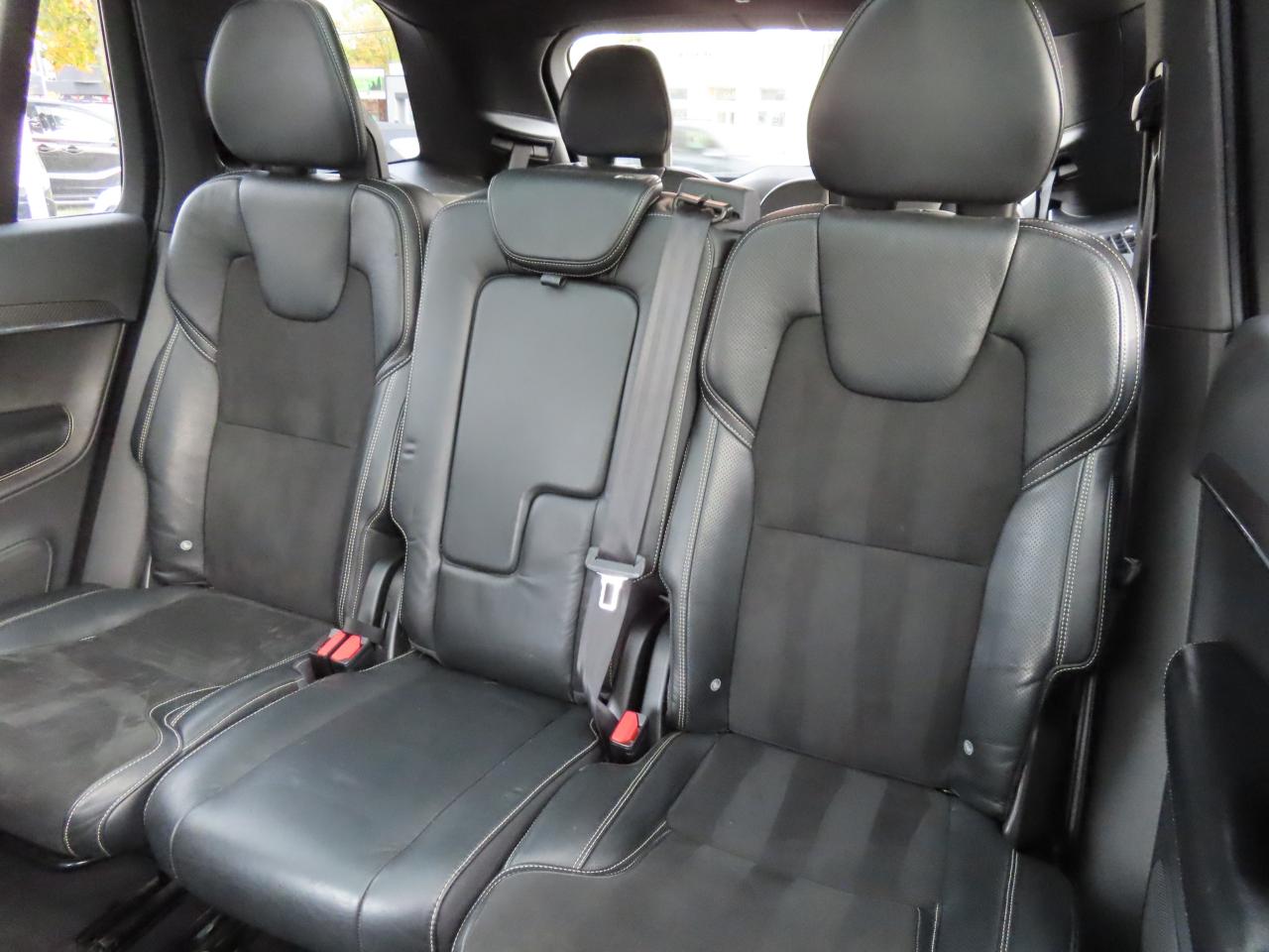 2018 Volvo XC90 T8 eAWD Plug-In Hybrid R-DESIGN - Navigation !!! Photo