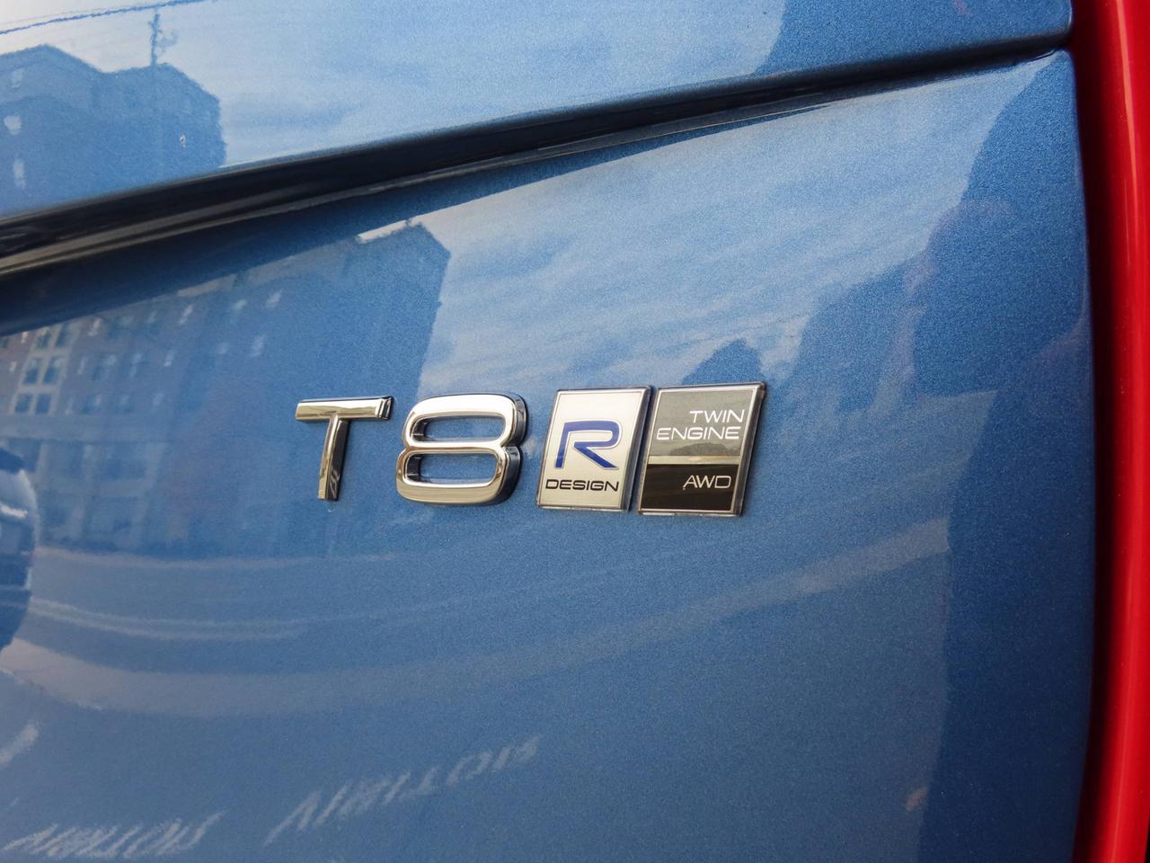 2018 Volvo XC90 T8 eAWD Plug-In Hybrid R-DESIGN - Navigation !!! Photo