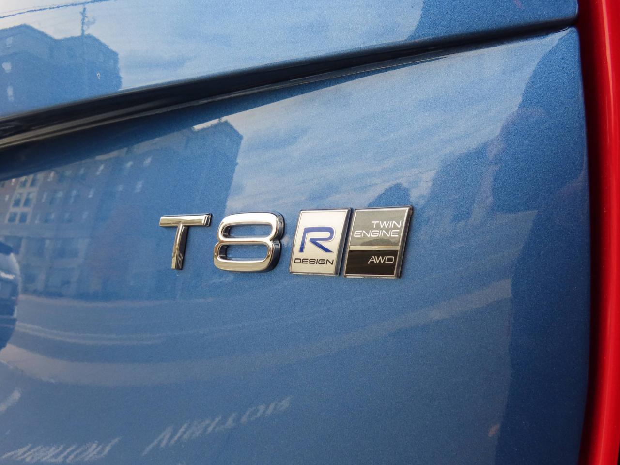 2018 Volvo XC90 T8 eAWD Plug-In Hybrid R-DESIGN - Navigation !!! Photo